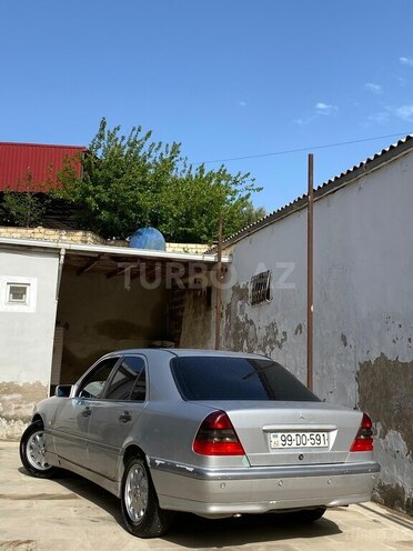 Mercedes C 180 1999, 284,632 km - 1.8 l - Bakı