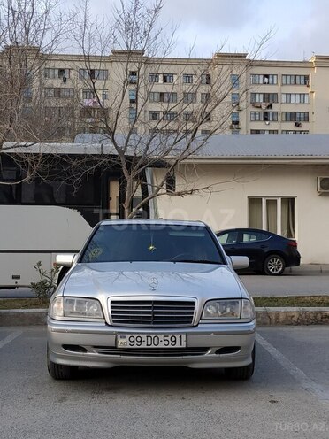 Mercedes C 180 1999, 284,632 km - 1.8 l - Bakı