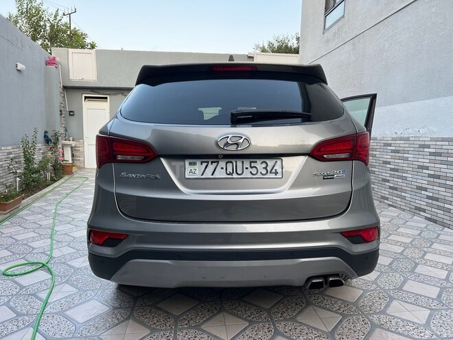 Hyundai Santa Fe-6