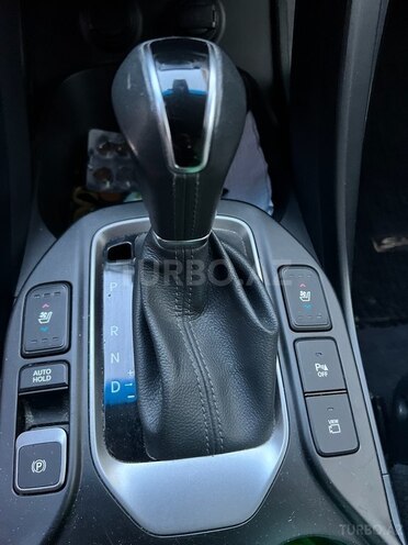 Hyundai Santa Fe-11