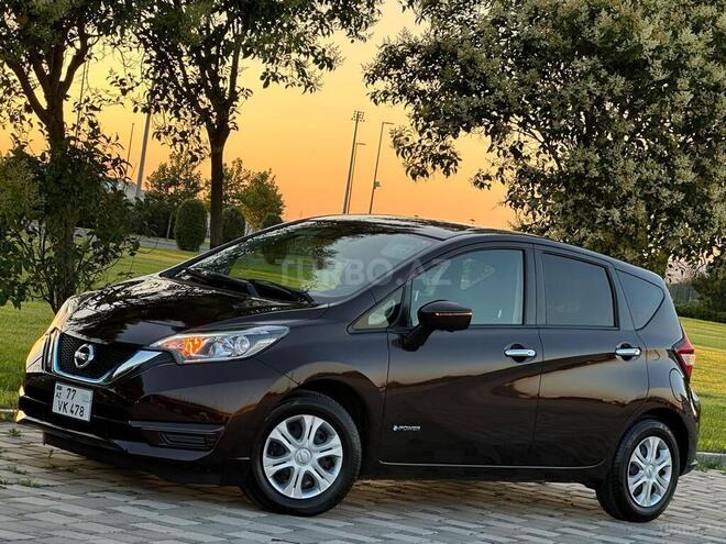 Nissan Note-5