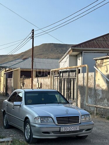 Mercedes C 180 1999, 284,632 km - 1.8 l - Bakı