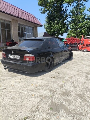 BMW 530 2001, 430,000 km - 3.0 л - Gədəbəy