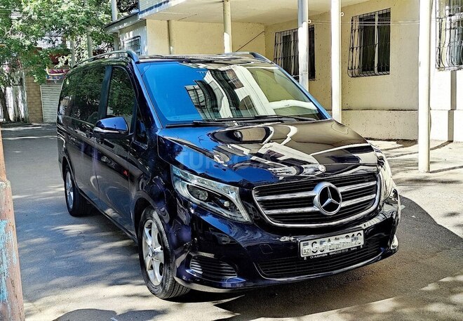 Mercedes V 220 2014, 350,000 km - 2.2 l - Bakı