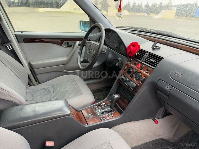 Mercedes C 280 1995, 288,000 km - 2.8 l - Xaçmaz