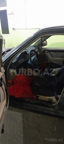 Mercedes E 220 1995, 250,000 km - 2.2 l - Bakı
