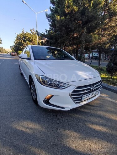 Hyundai Avante-8