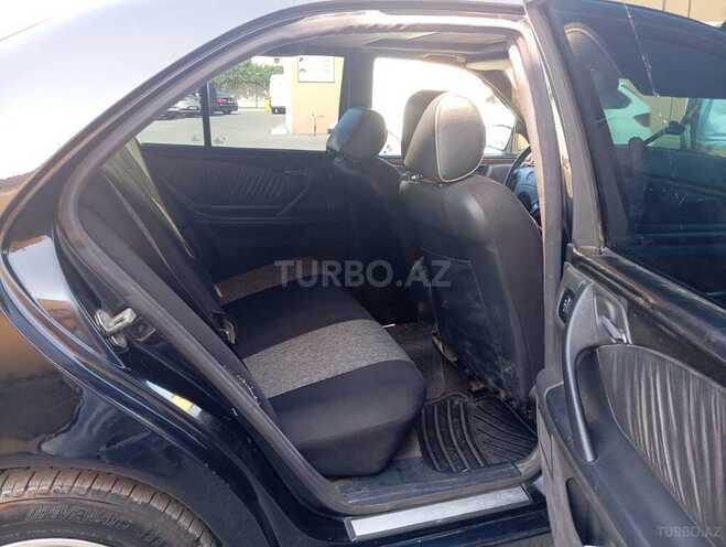 Mercedes E 270 2001, 350,000 km - 2.7 l - Bakı