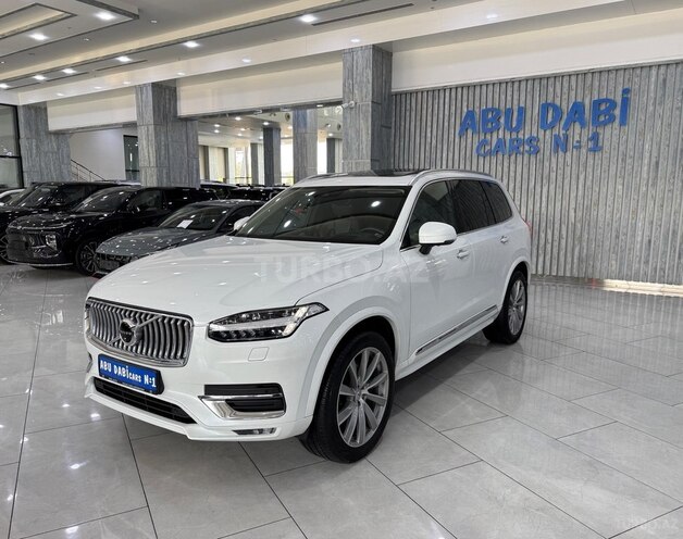 Volvo XC90-1