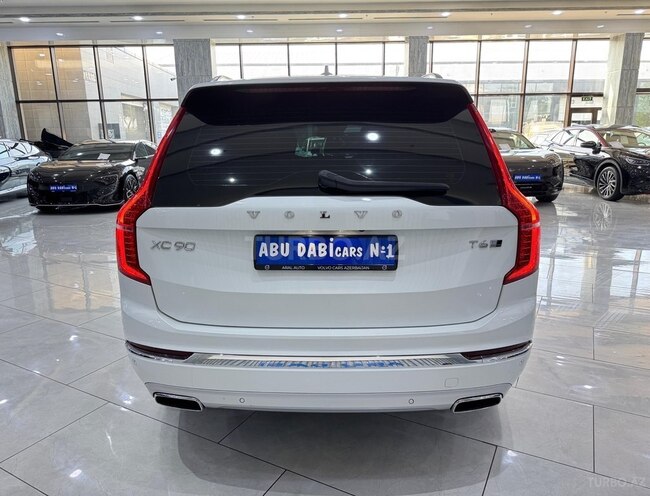 Volvo XC90-5