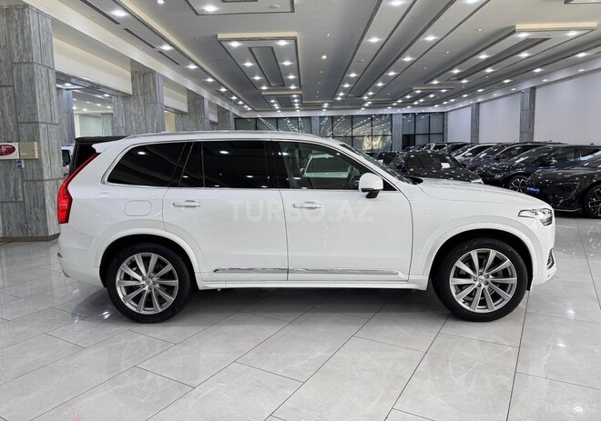 Volvo XC90-7