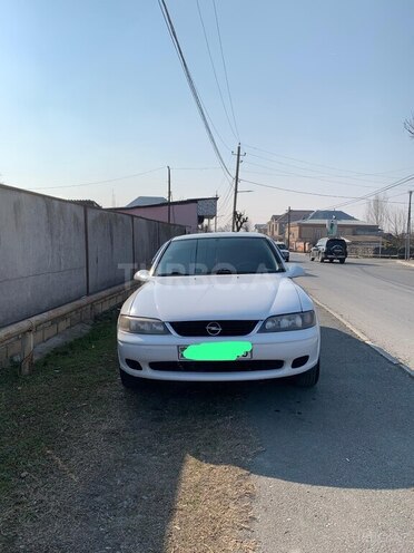 Opel Vectra 1999, 462,231 km - 1.8 l - Zaqatala