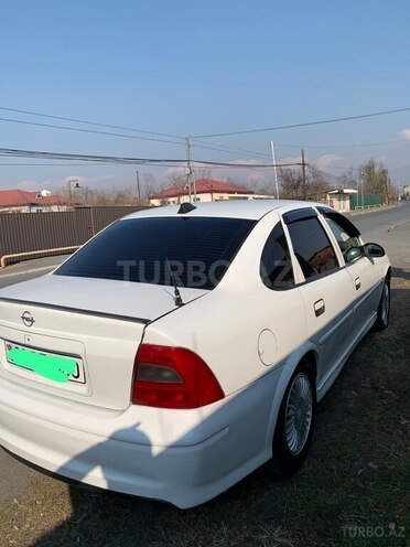 Opel Vectra 1999, 462,231 km - 1.8 l - Zaqatala