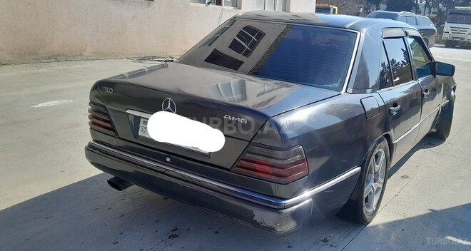 Mercedes E 300 1993, 685,500 km - 3.0 l - Bakı