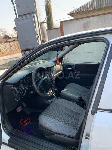 Opel Vectra 1999, 462,231 km - 1.8 l - Zaqatala