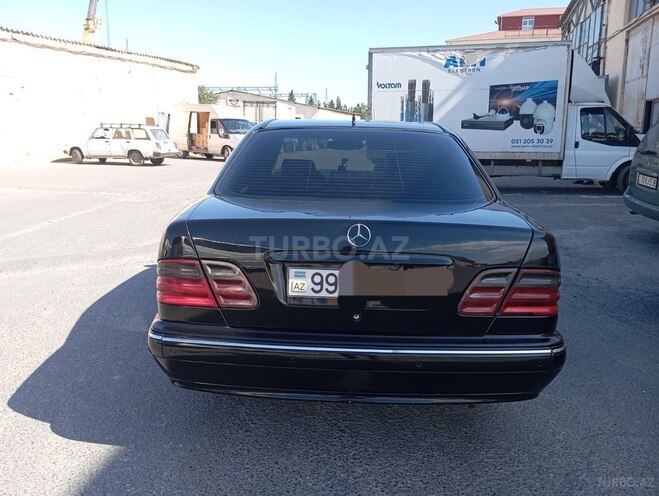 Mercedes E 270 2001, 350,000 km - 2.7 l - Bakı