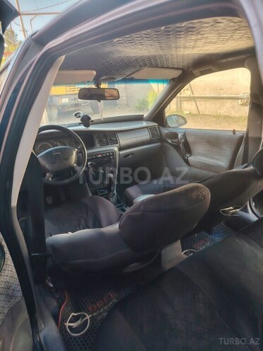 Opel Vectra 1999, 200,000 km - 1.8 l - Sumqayıt