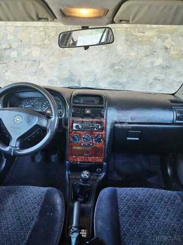 Opel Astra 1998, 255,555 km - 2.0 l - Şəki