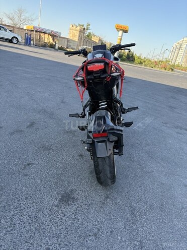 CFMOTO 300 NK-7