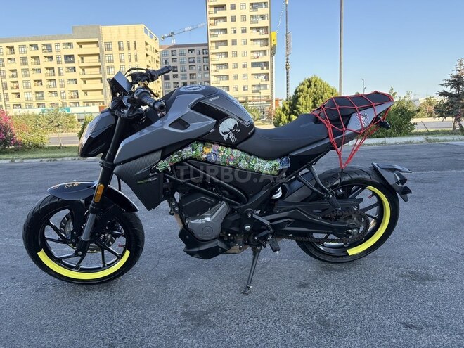 CFMOTO 300 NK-8