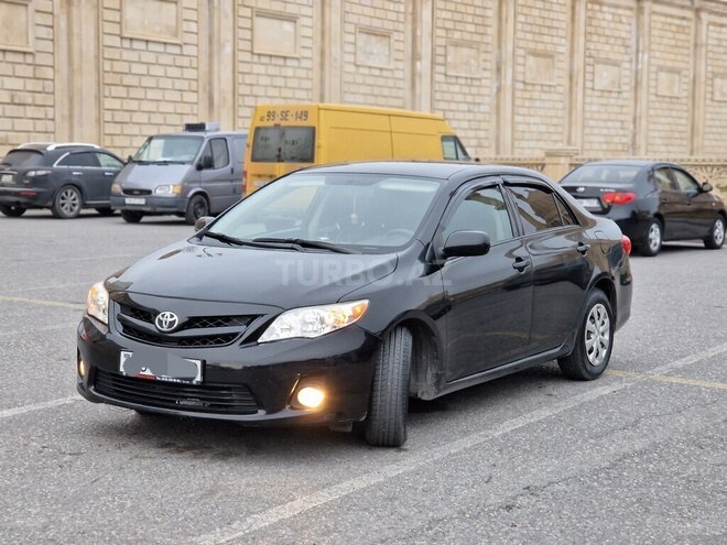 Toyota Corolla 2011, 296,000 km - 1.8 l - Bakı
