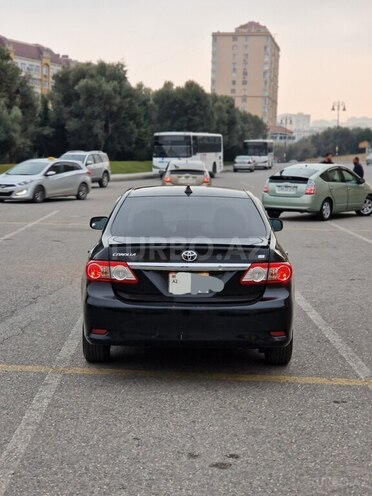 Toyota Corolla 2011, 296,000 km - 1.8 l - Bakı