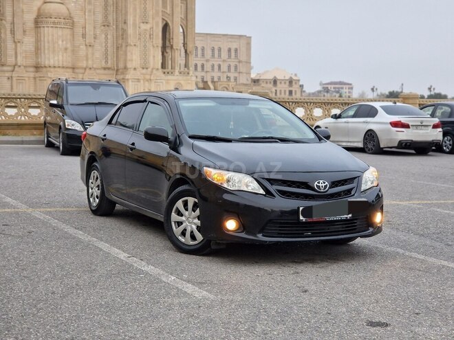 Toyota Corolla 2011, 296,000 km - 1.8 l - Bakı