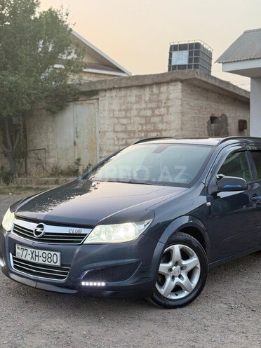 Opel Astra 2008, 380,000 km - 1.3 l - Saatlı