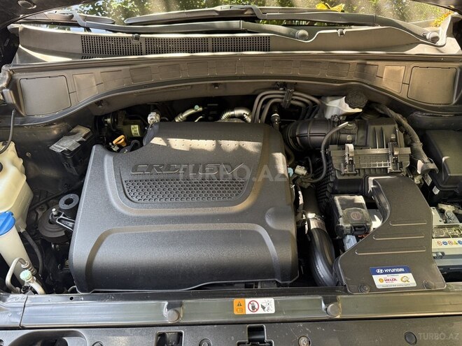 Hyundai Santa Fe-13