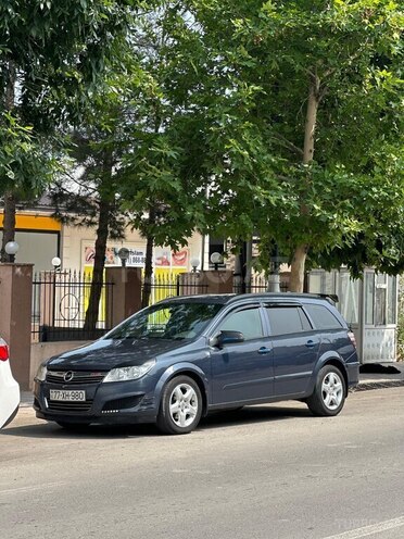 Opel Astra 2008, 380,000 km - 1.3 l - Saatlı