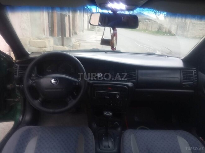 Opel Vectra 1996, 475,000 km - 1.6 l - Bakı
