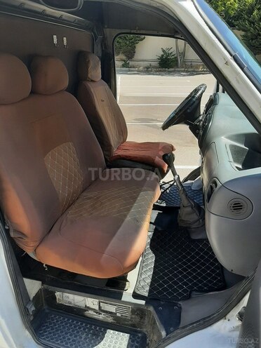 Ford Transit-5