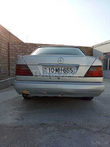 Mercedes E 250 1995, 250,000 km - 2.5 л - Bakı