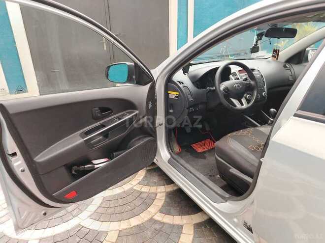 Kia  2010, 240,000 km - 1.6 l - Bakı