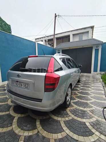 Kia  2010, 240,000 km - 1.6 l - Bakı