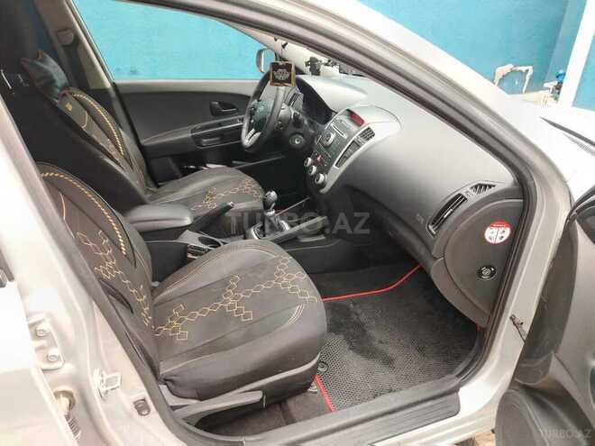 Kia  2010, 240,000 km - 1.6 l - Bakı
