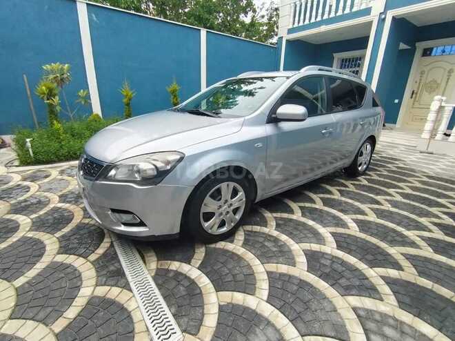Kia  2010, 240,000 km - 1.6 l - Bakı