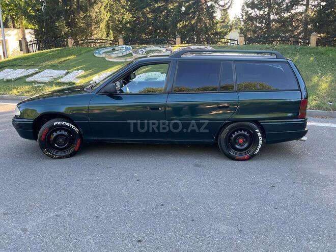Opel Astra 1995, 295,000 km - 1.6 l - Mingəçevir