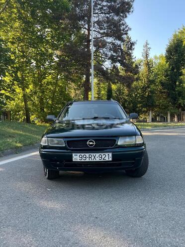 Opel Astra 1995, 295,000 km - 1.6 l - Mingəçevir