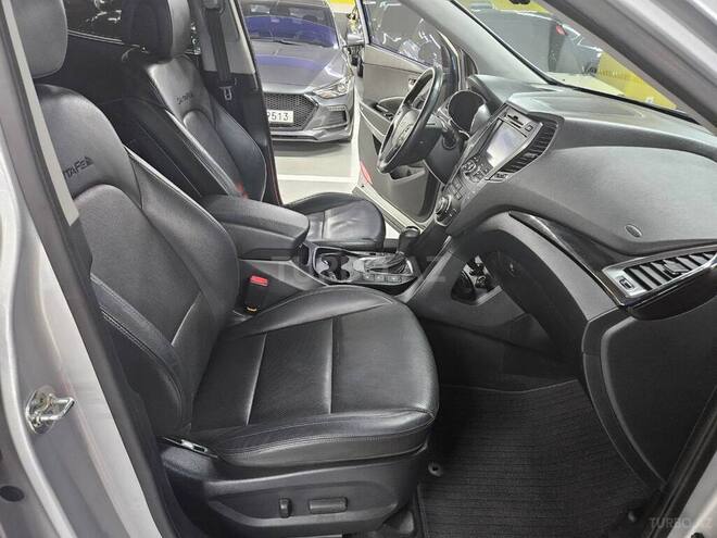 Hyundai Santa Fe-9