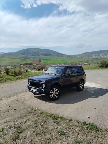 LADA (VAZ) Niva 2016, 225,000 km - 1.7 l - Lerik