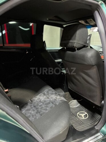 Mercedes E 220 d 1999, 303,033 km - 2.2 l - Sumqayıt