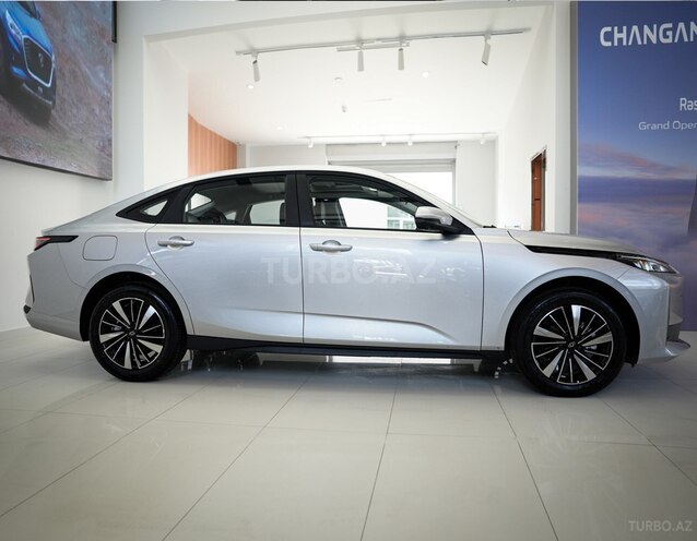 Changan Nevo A05-3