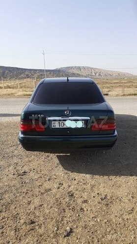 Mercedes E 240 1998, 330,000 km - 2.4 l - Bakı