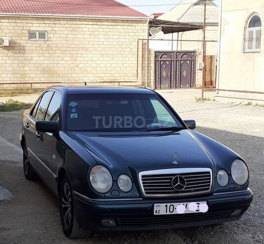 Mercedes E 240 1998, 330,000 km - 2.4 l - Bakı