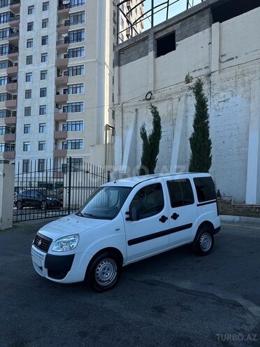 Fiat Doblo 2014, 330,000 km - 1.3 л - Bakı