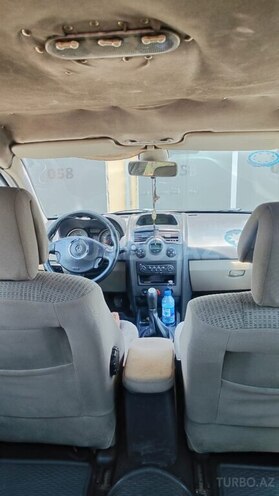 Renault Megane-6