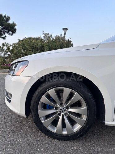 Volkswagen Passat 2012, 175,000 km - 2.5 l - Bakı