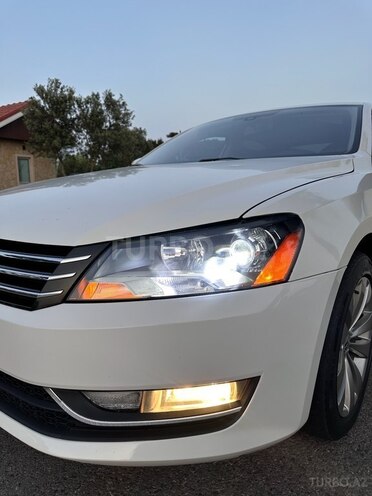 Volkswagen Passat 2012, 175,000 km - 2.5 l - Bakı