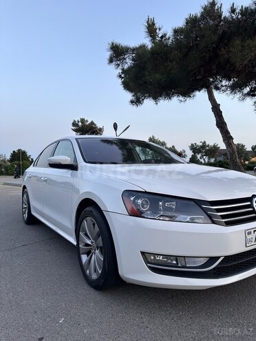 Volkswagen Passat 2012, 175,000 km - 2.5 l - Bakı